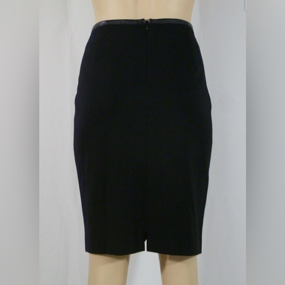 Akris Punto Faux Leather Accent Skirt with Back Split with Zipper Black - Picture 5 of 7